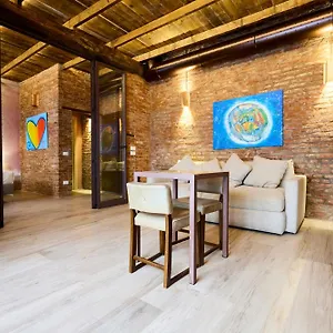 Red Moon-emme Loft Appartamento