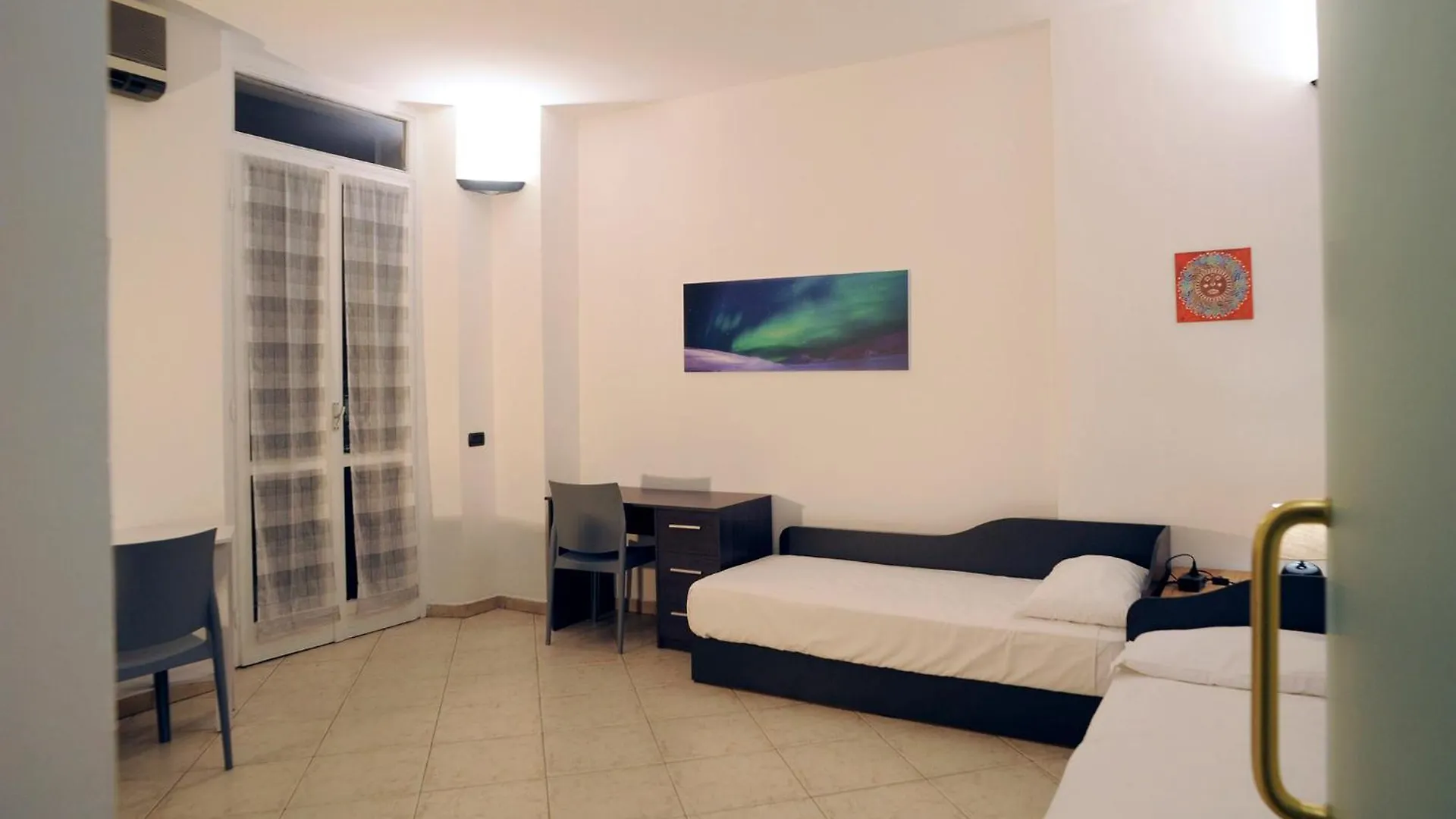 Apartament Youhosty - Secret Garden Mediolan